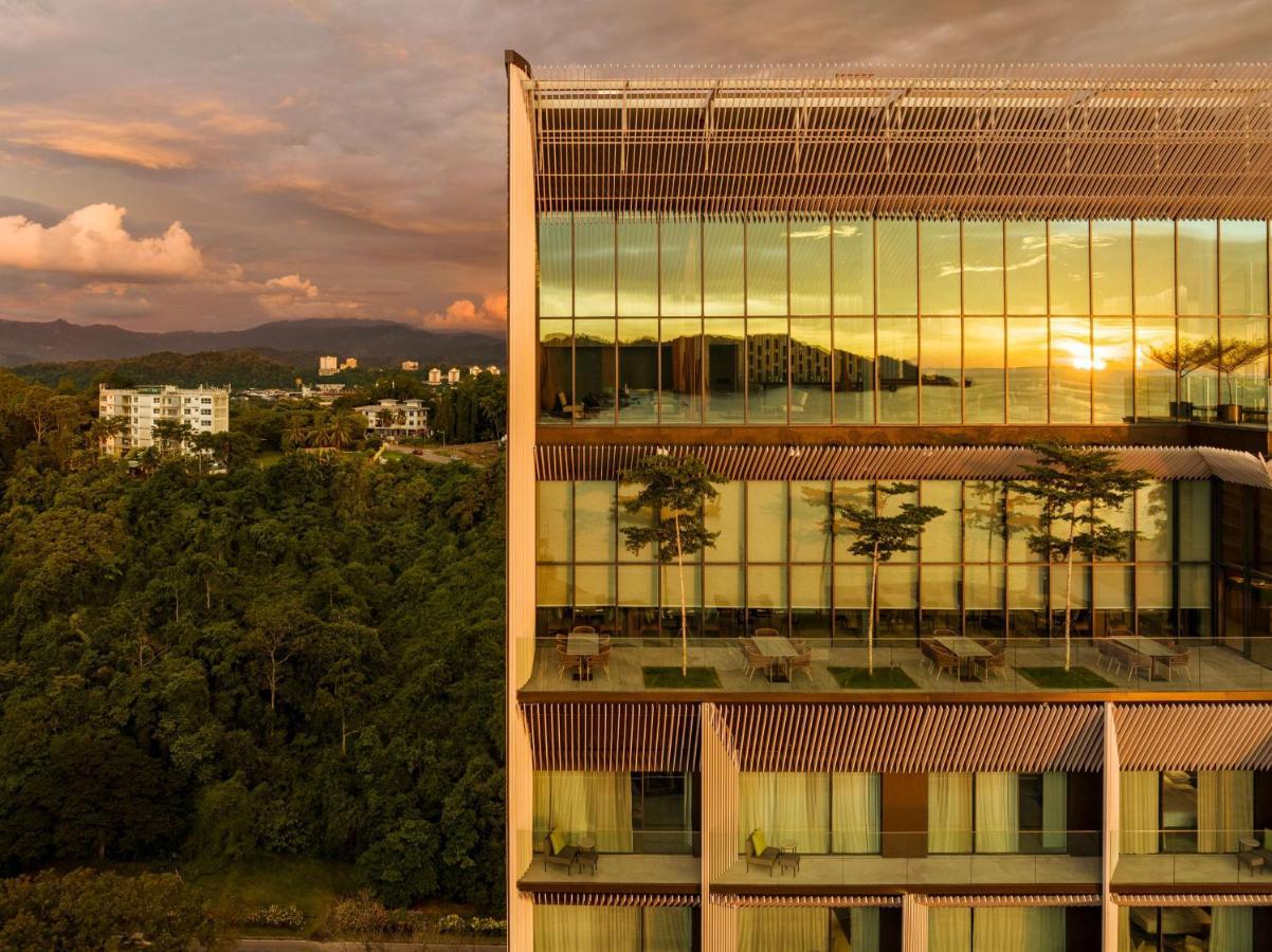 فندق Hyatt Centric كوتا كينابالو المظهر الخارجي الصورة The new building of the University of Hohenheim