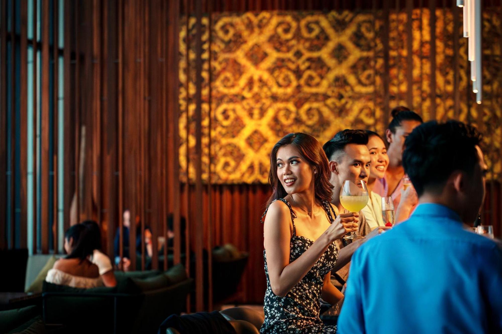 فندق Hyatt Centric كوتا كينابالو المظهر الخارجي الصورة The Bar