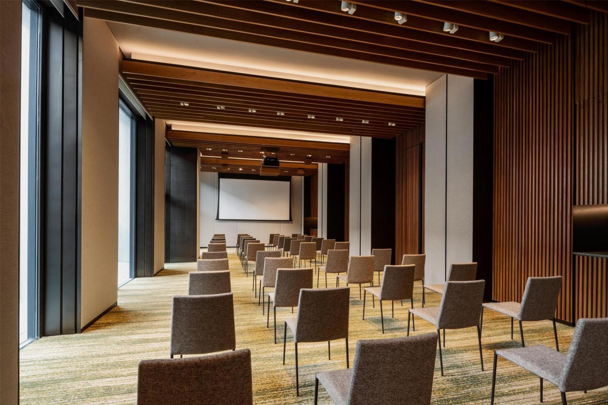 فندق Hyatt Centric كوتا كينابالو المظهر الخارجي الصورة